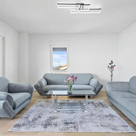 Adriatic Apartment *