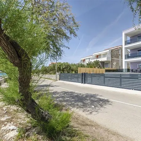 Adriatic Apartment *